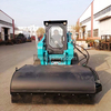 Cargador compacto con motor EURO 5 EPA de 25 CV y ​​cucharón de 72 pulgadas